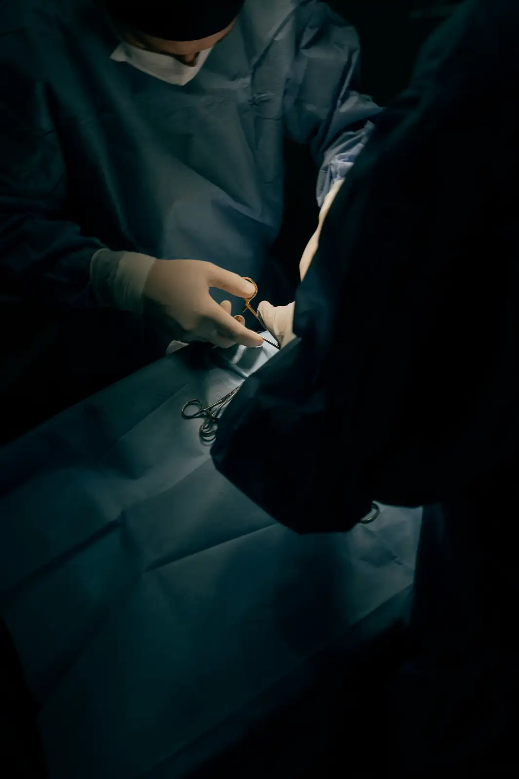 doctor-in-surgery-2